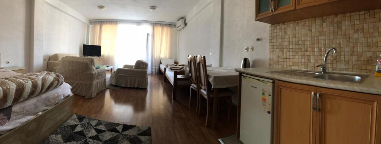 Hotel Venecia Apartments Struga Bagian luar foto