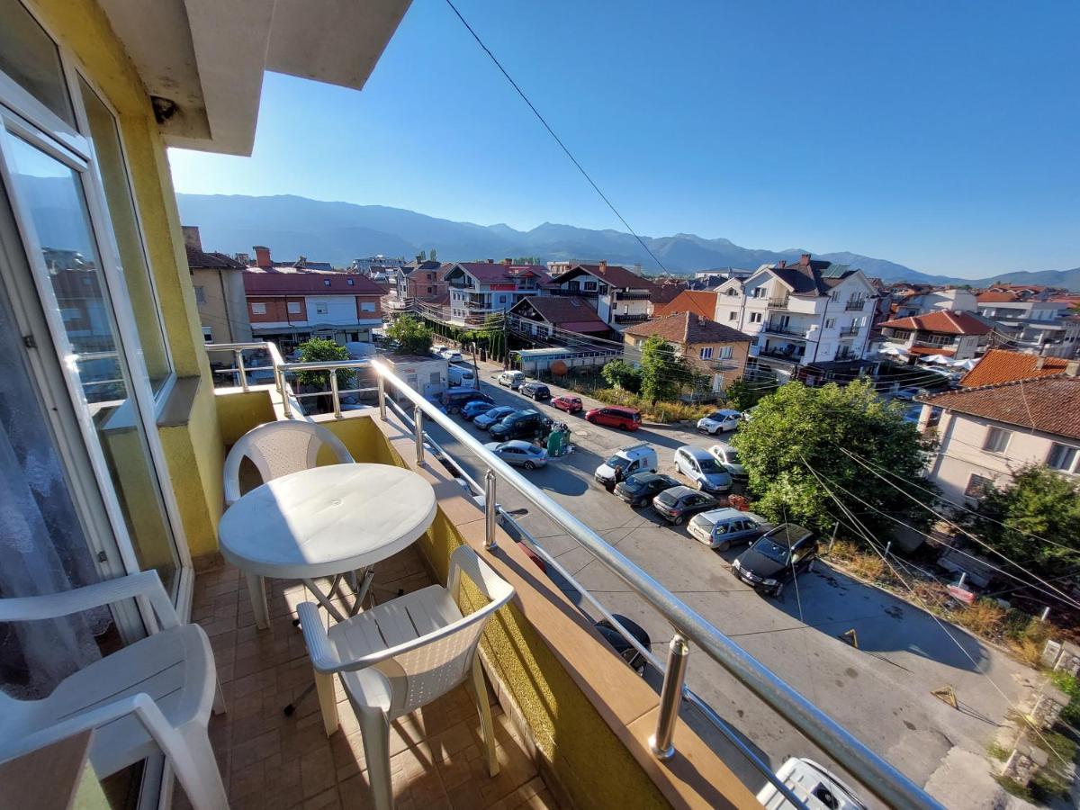 Hotel Venecia Apartments Struga Bagian luar foto