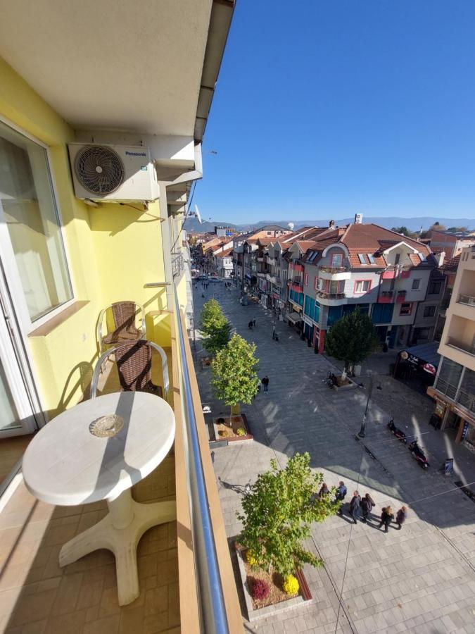 Hotel Venecia Apartments Struga Bagian luar foto