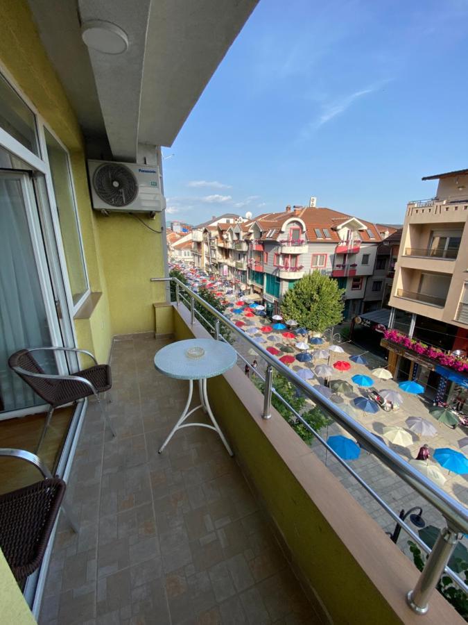 Hotel Venecia Apartments Struga Bagian luar foto